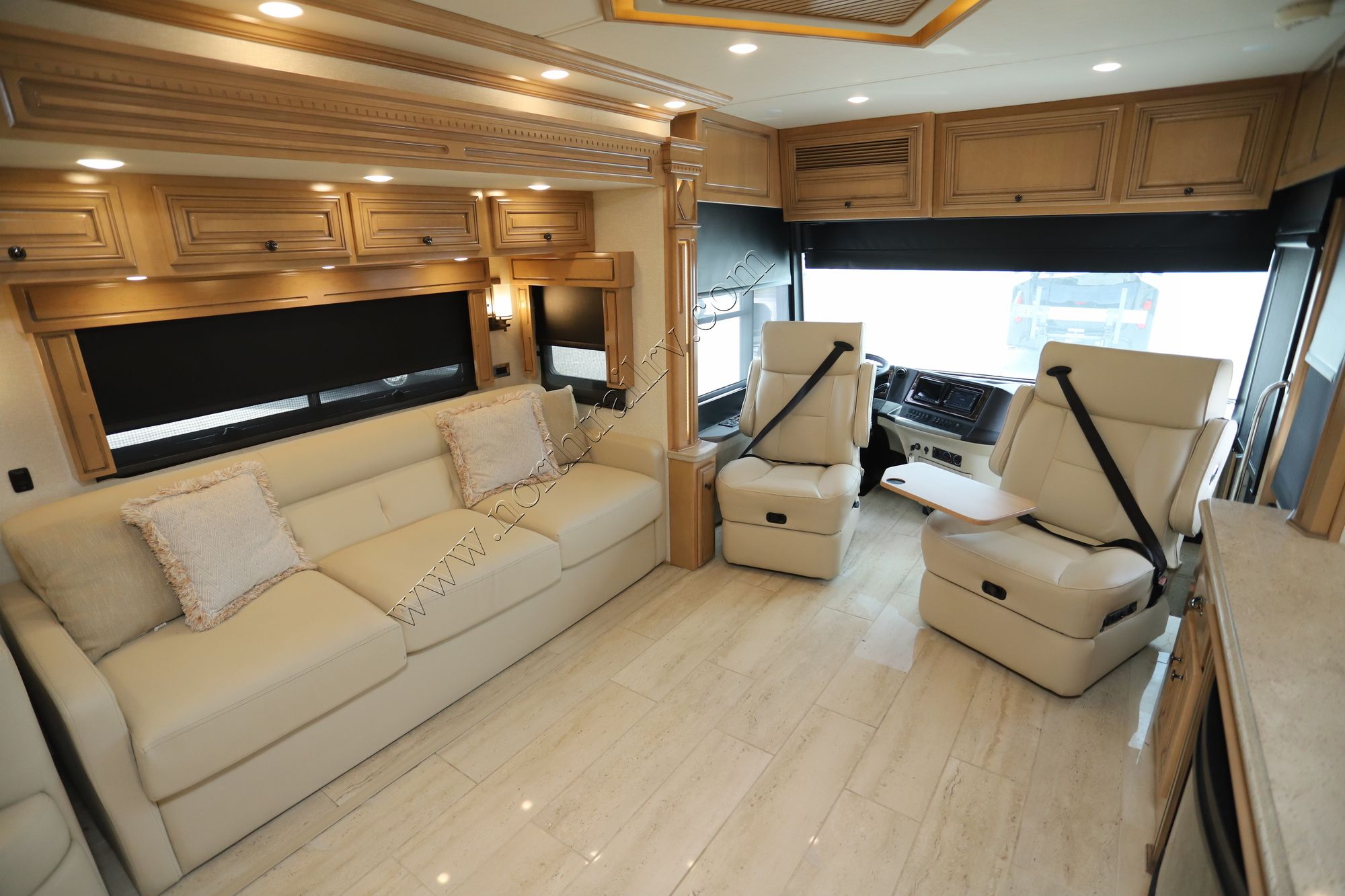 Used 2020 Newmar Dutch Star 4081 Class A  For Sale