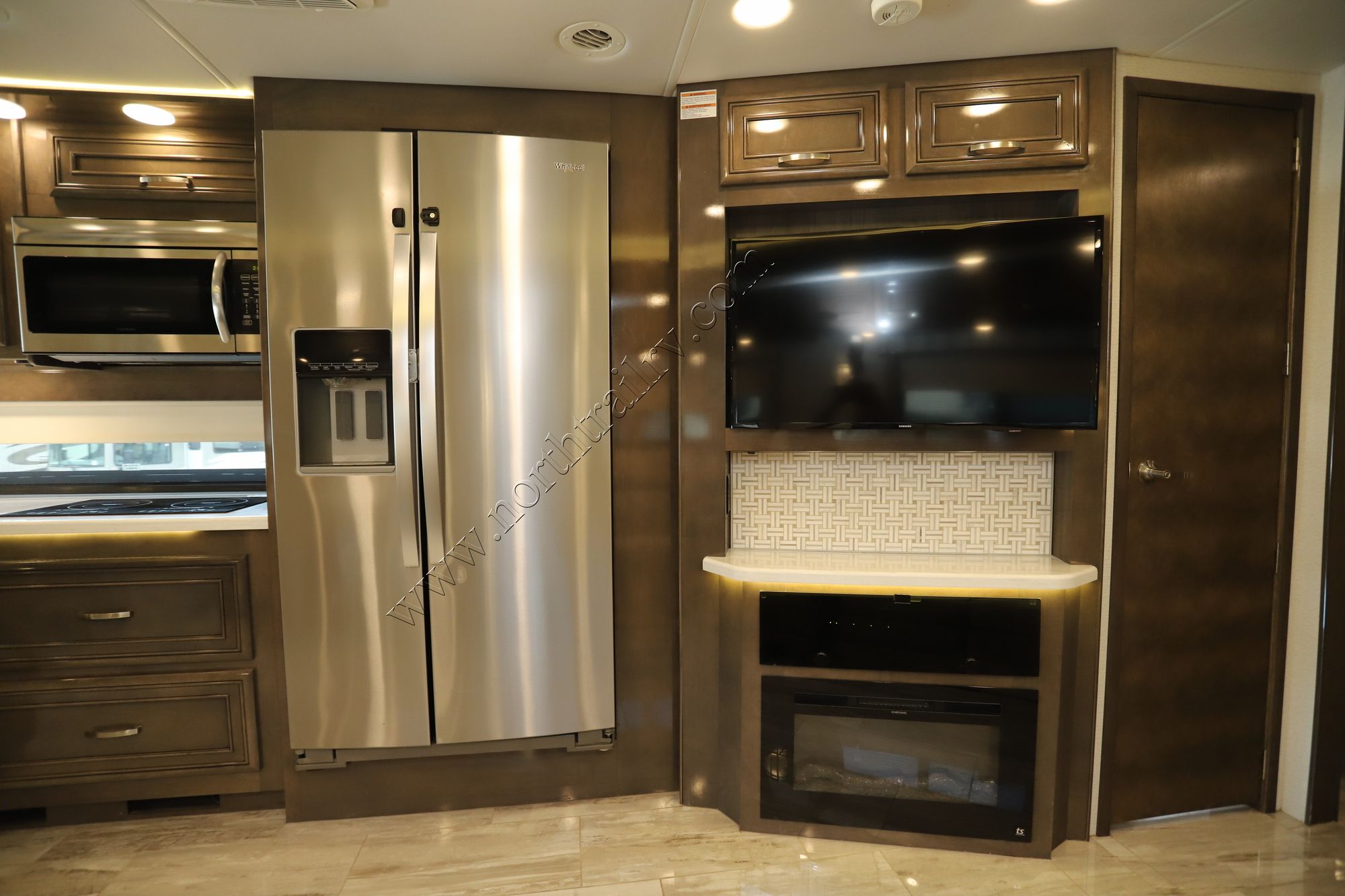 Used 2022 Jayco Seneca Prestige 37K Super C  For Sale