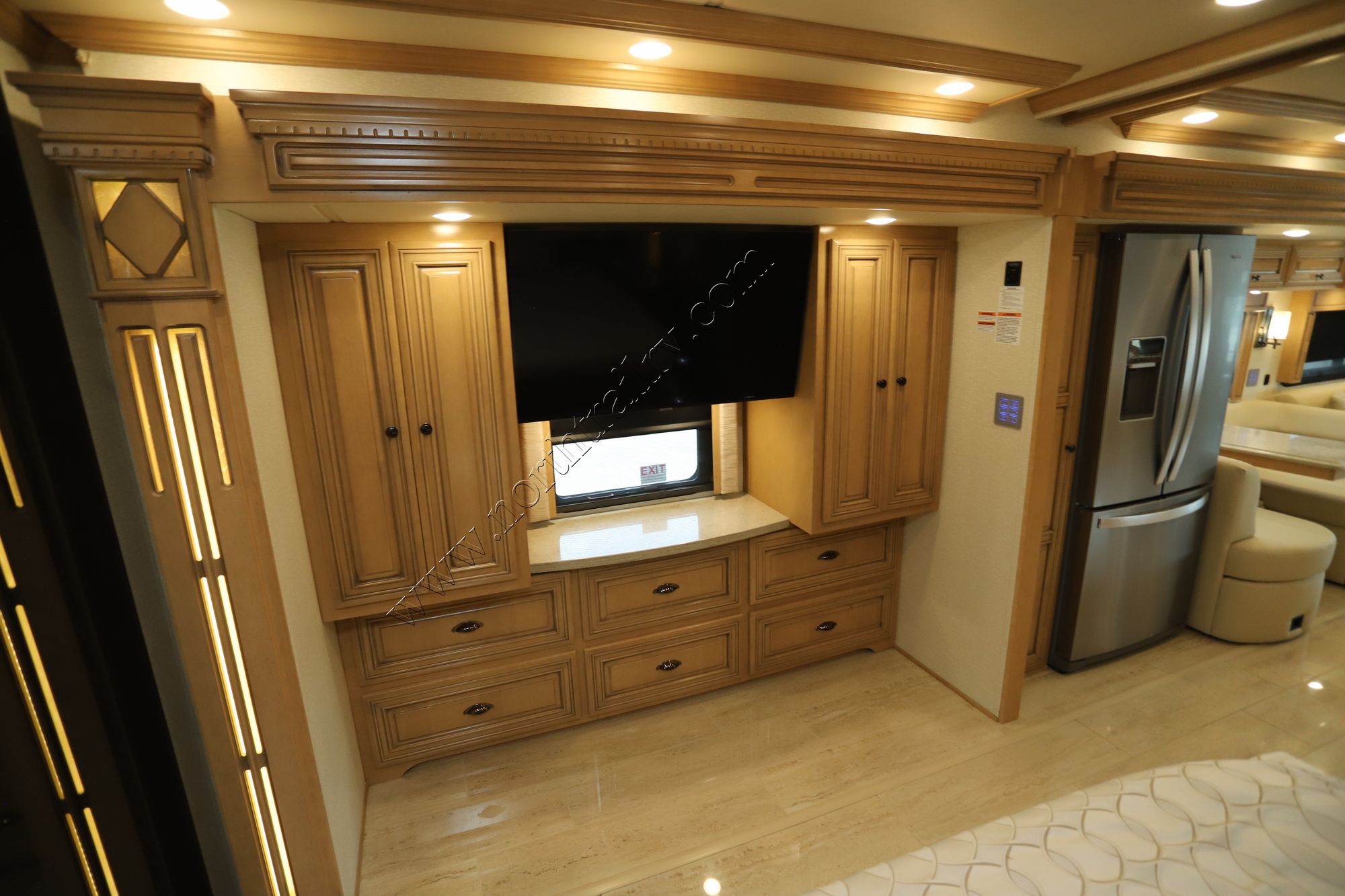 Used 2020 Newmar Dutch Star 4081 Class A  For Sale