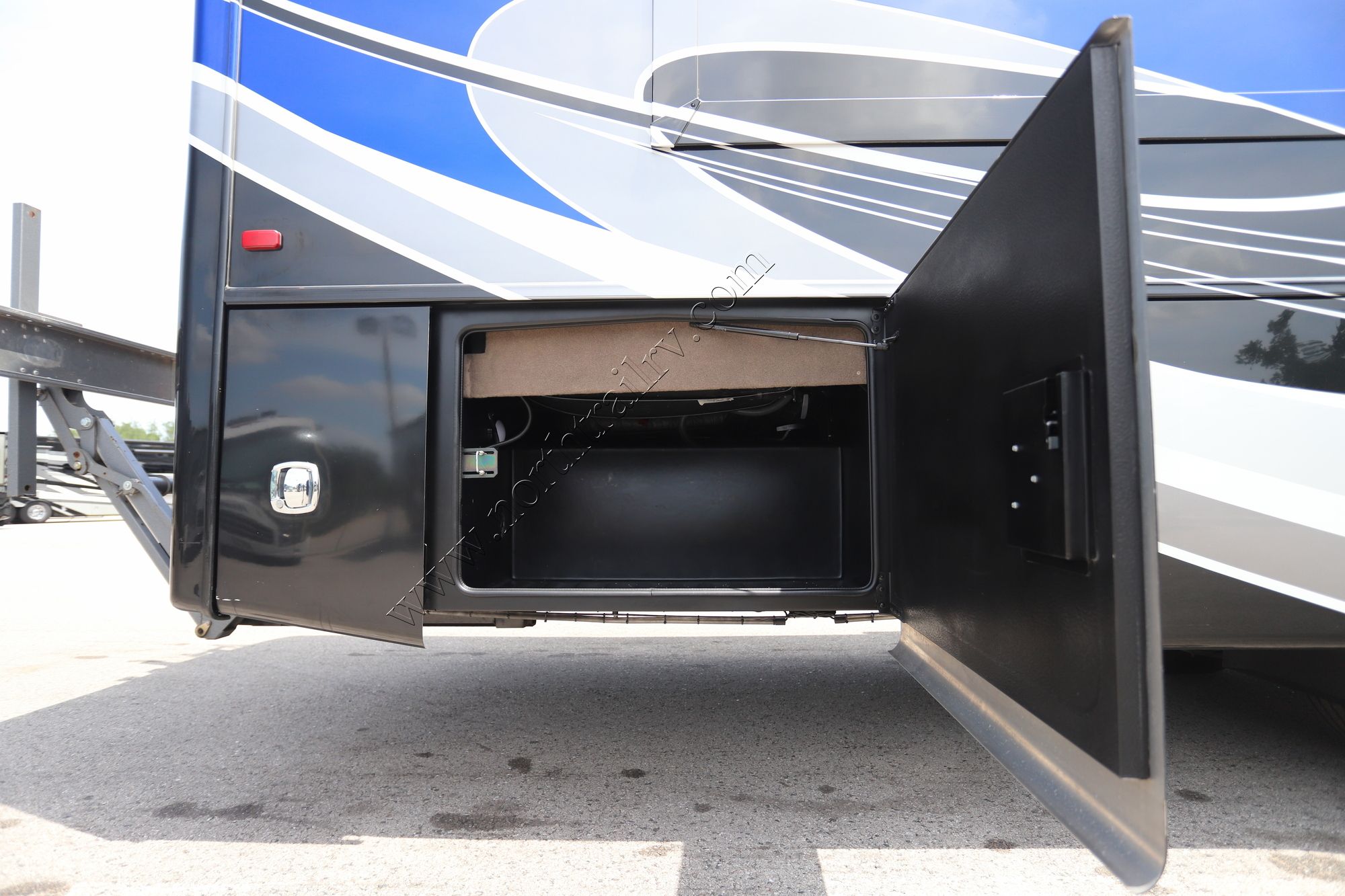 Used 2022 Jayco Seneca Prestige 37K Super C  For Sale