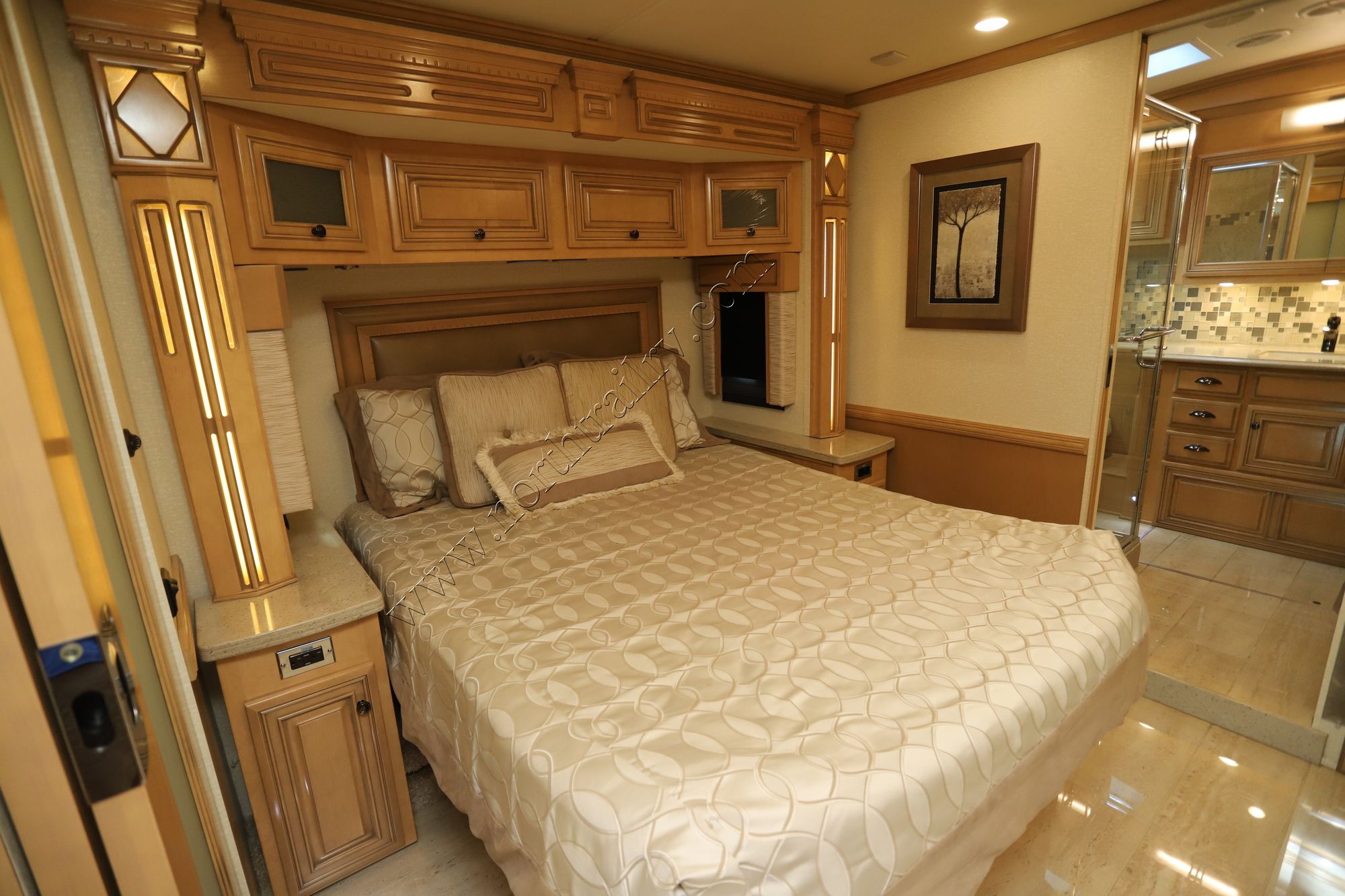 Used 2020 Newmar Dutch Star 4081 Class A  For Sale