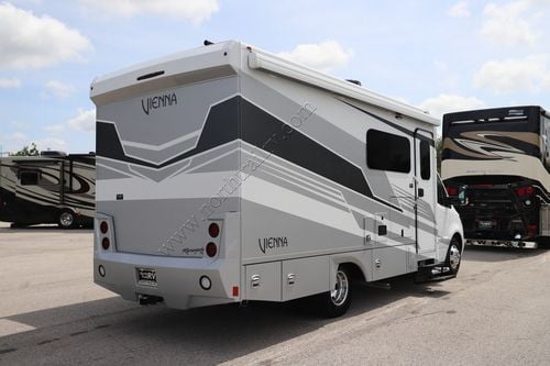 2025 Renegade Rv Vienna 25RML Class C