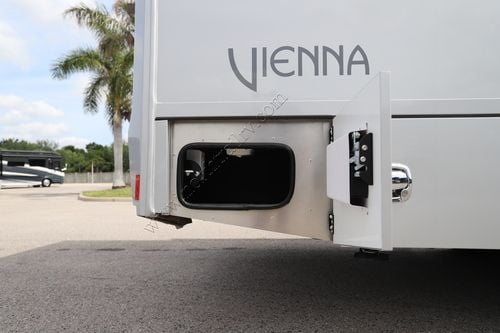2025 Renegade Rv Vienna 25RML Class C