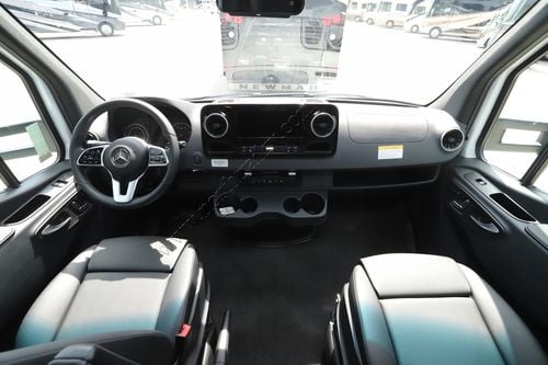 2025 Renegade Rv Vienna 25RML Class C