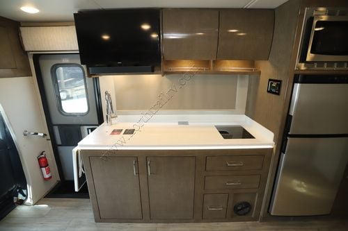 2025 Renegade Rv Vienna 25RML Class C
