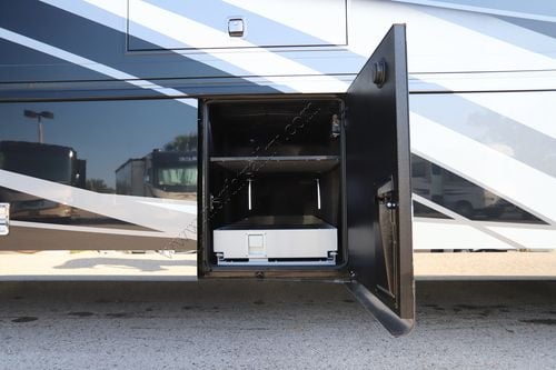 2025 Newmar London Aire 4551