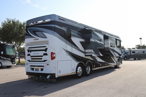 2025 Newmar London Aire 4551