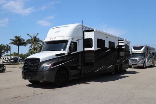 2024 Renegade Rv Xl 45BBC