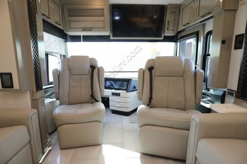 2025 Newmar London Aire 4551
