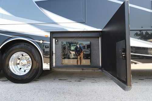 2025 Newmar London Aire 4551