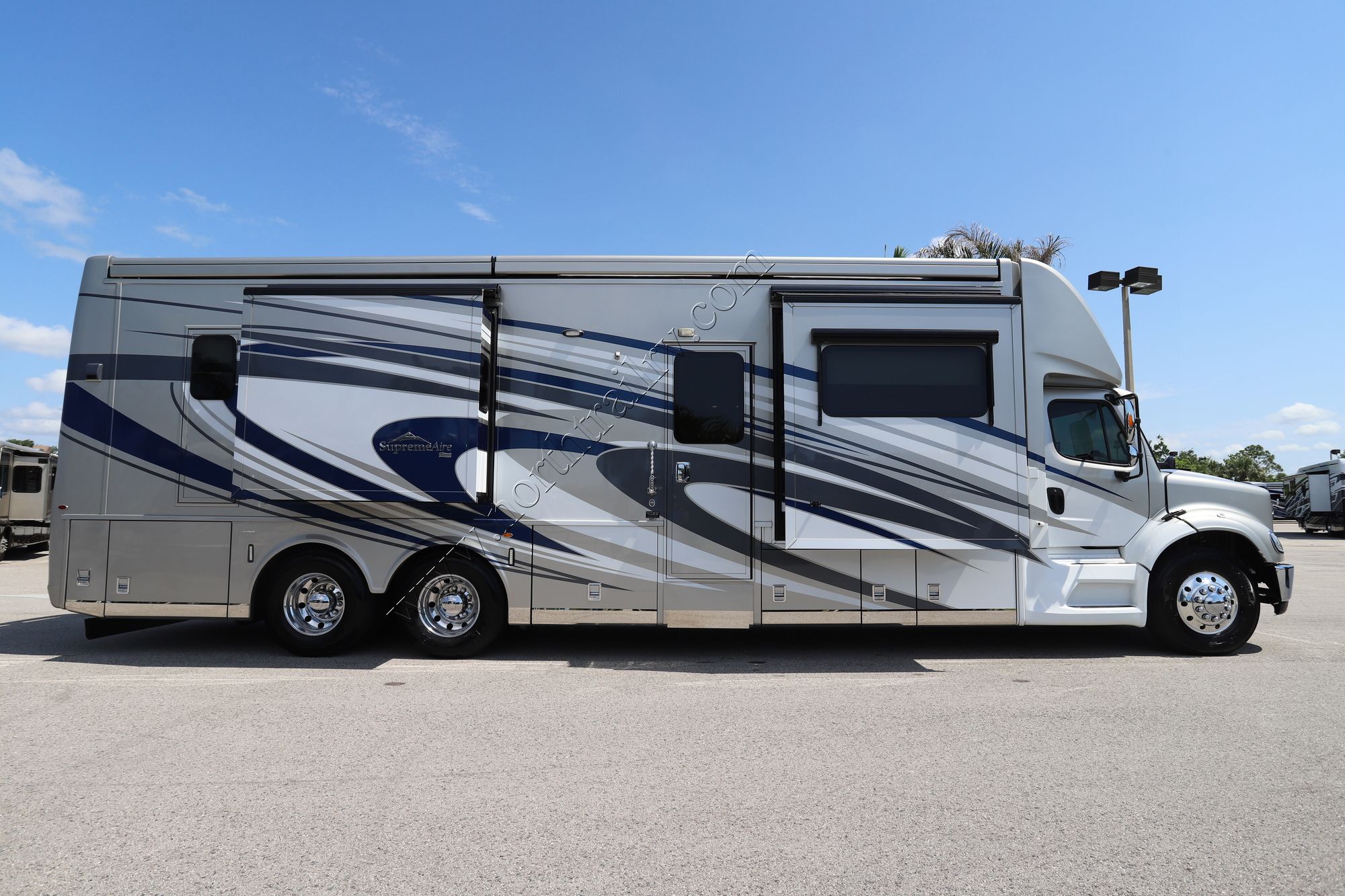Used 2021 Newmar Supreme Aire 4051 Super C  For Sale