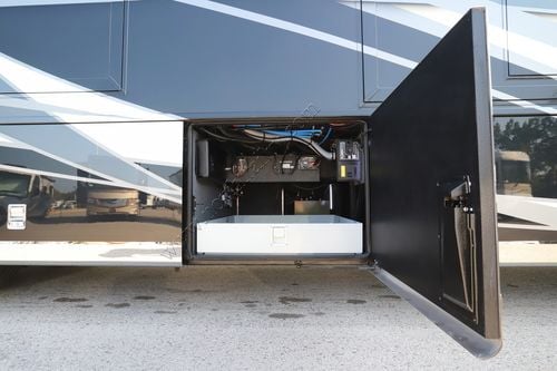 2025 Newmar London Aire 4551