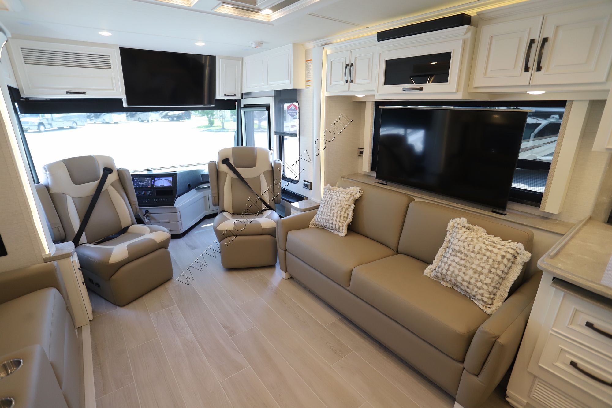 New 2025 Newmar Dutch Star 4369 Class A  For Sale