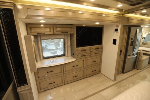 2025 Newmar London Aire 4551