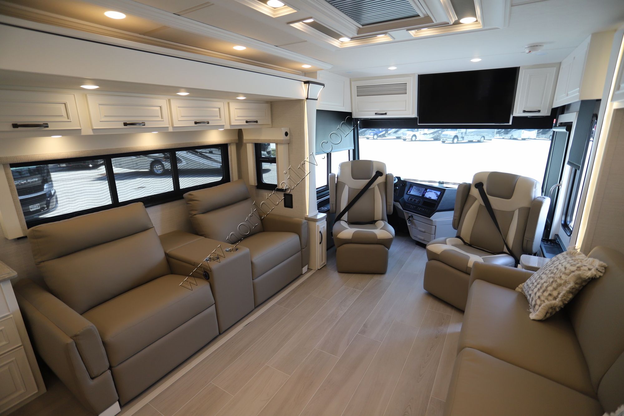 New 2025 Newmar Dutch Star 4369 Class A  For Sale