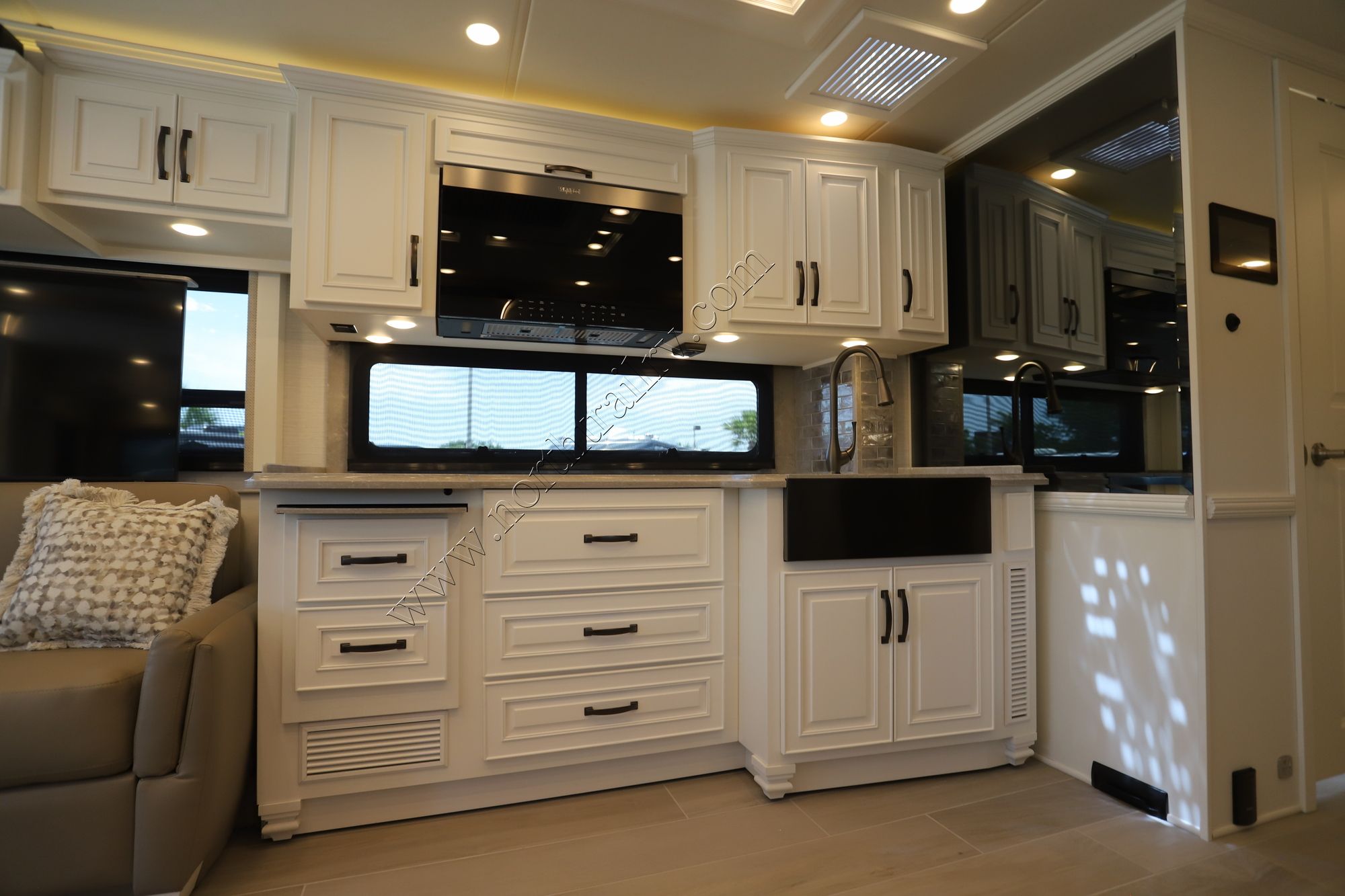 New 2025 Newmar Dutch Star 4369 Class A  For Sale