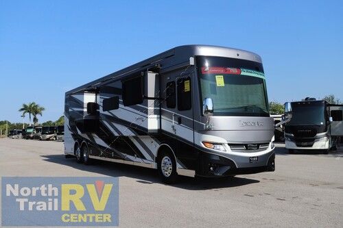 2025 Newmar London Aire 4551