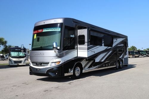 2025 Newmar London Aire 4551