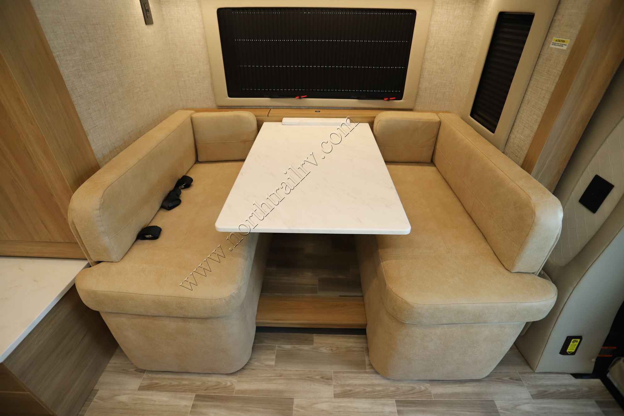New 2026 Tiffin Motor Homes Wayfarer 25XPW Class C  For Sale
