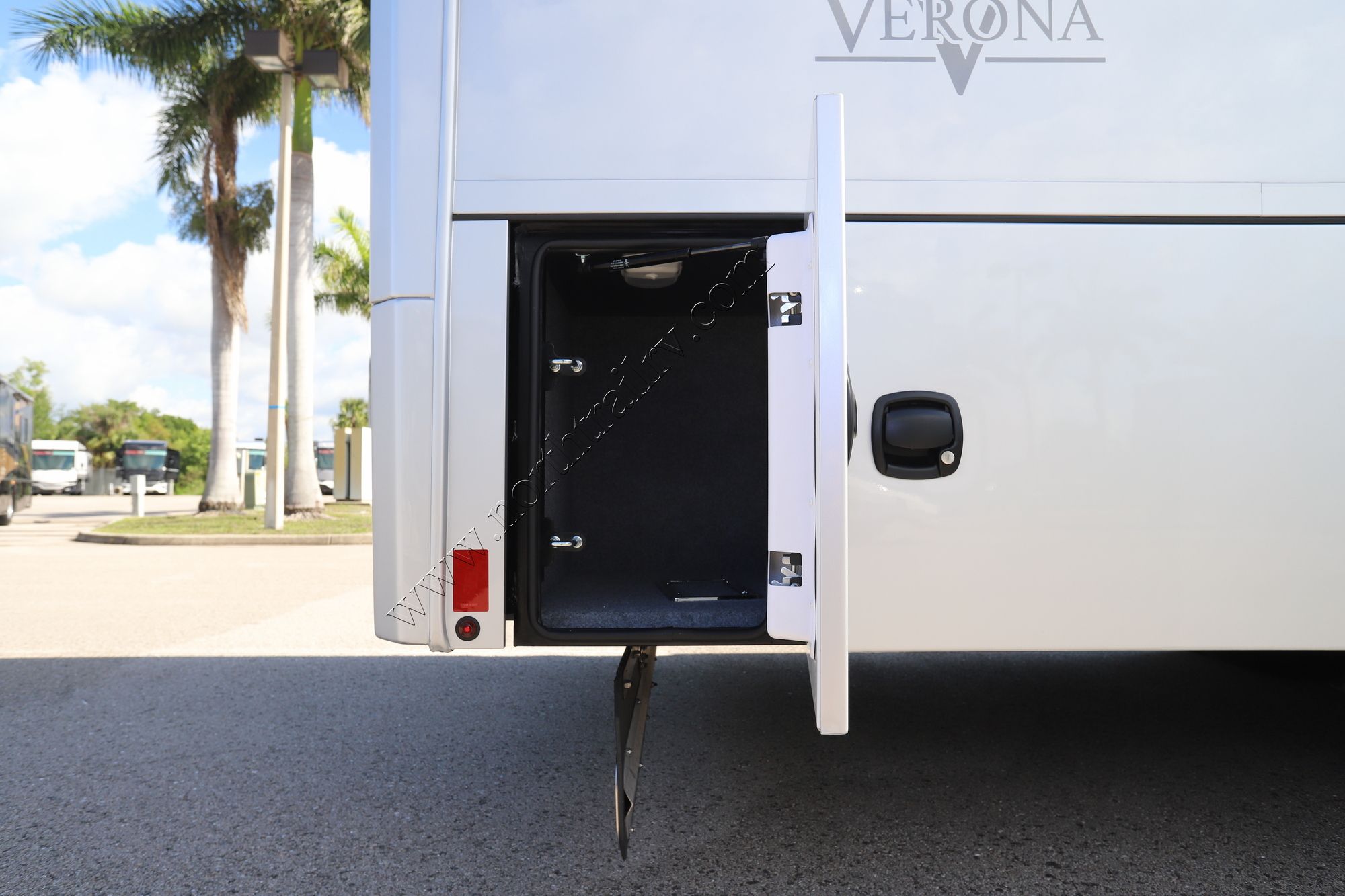 New 2025 Renegade Rv Verona 36VSB Super C  For Sale