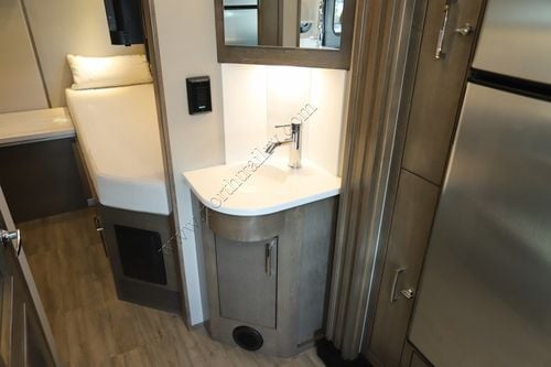 2025 Renegade Rv Vienna 25TBN