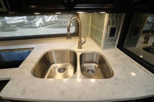 2021 Newmar London Aire 4551