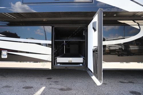 2021 Newmar London Aire 4551