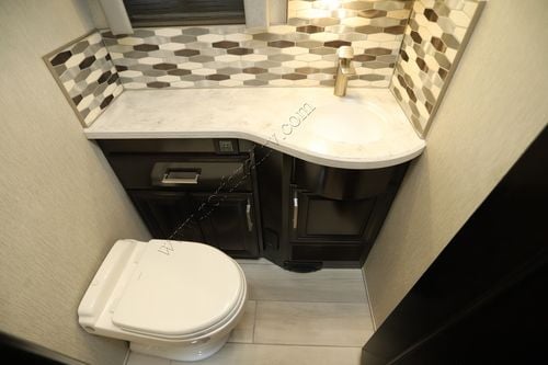 2021 Newmar London Aire 4551