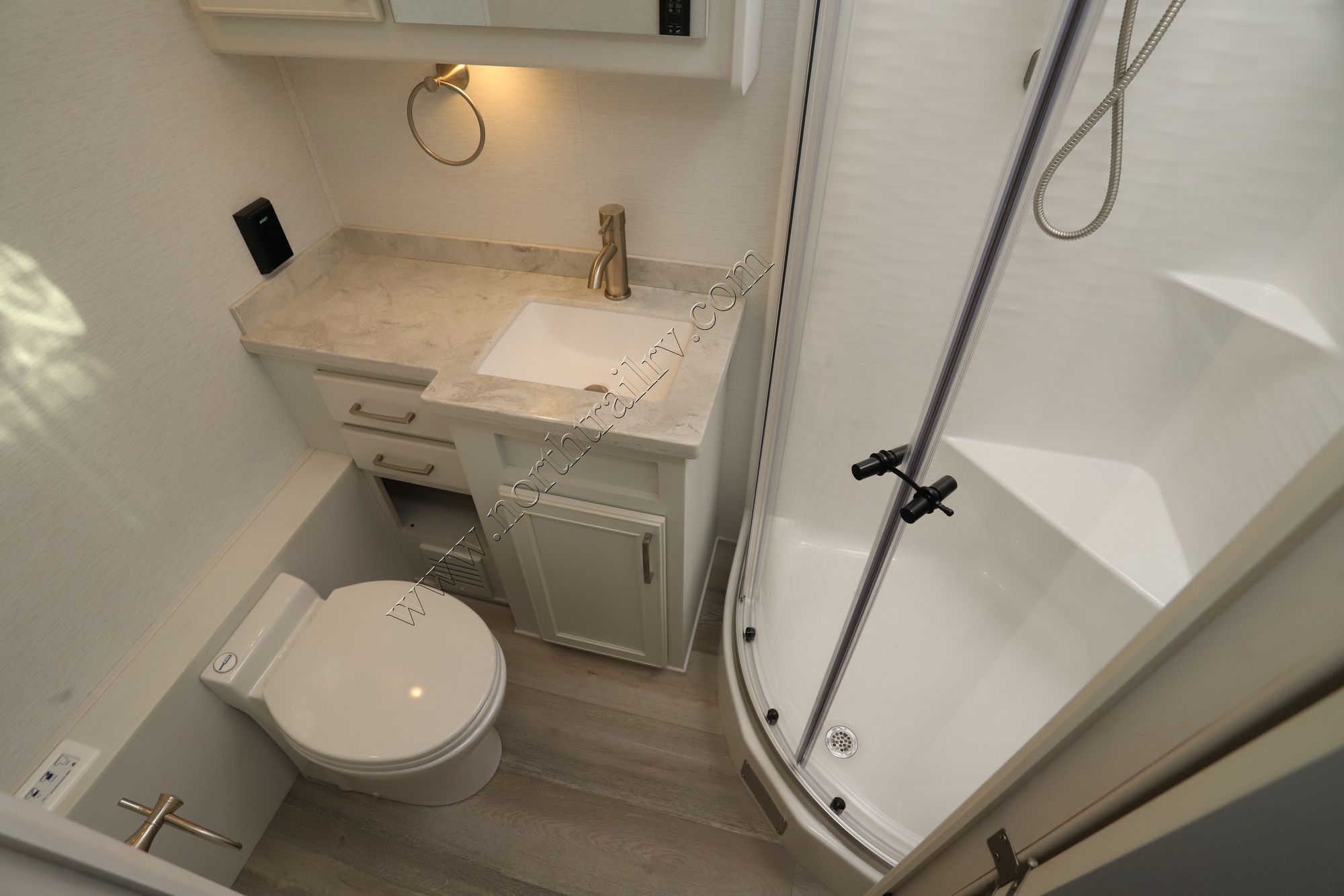 New 2025 Renegade Rv Verona 40VBH Super C  For Sale