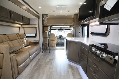 2025 Dynamax Europa 34SS