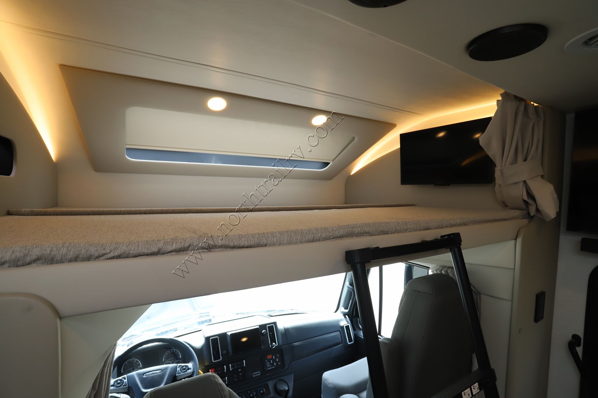 New 2025 Renegade Rv Verona 40VBH Super C  For Sale