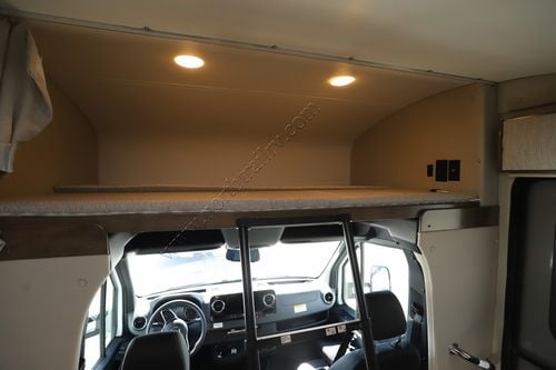 2025 Renegade Rv Vienna 25FWC