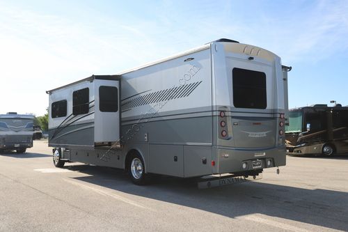 2025 Dynamax Europa 34SS
