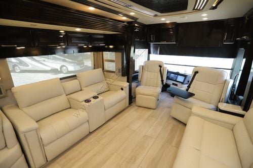 2021 Newmar London Aire 4551