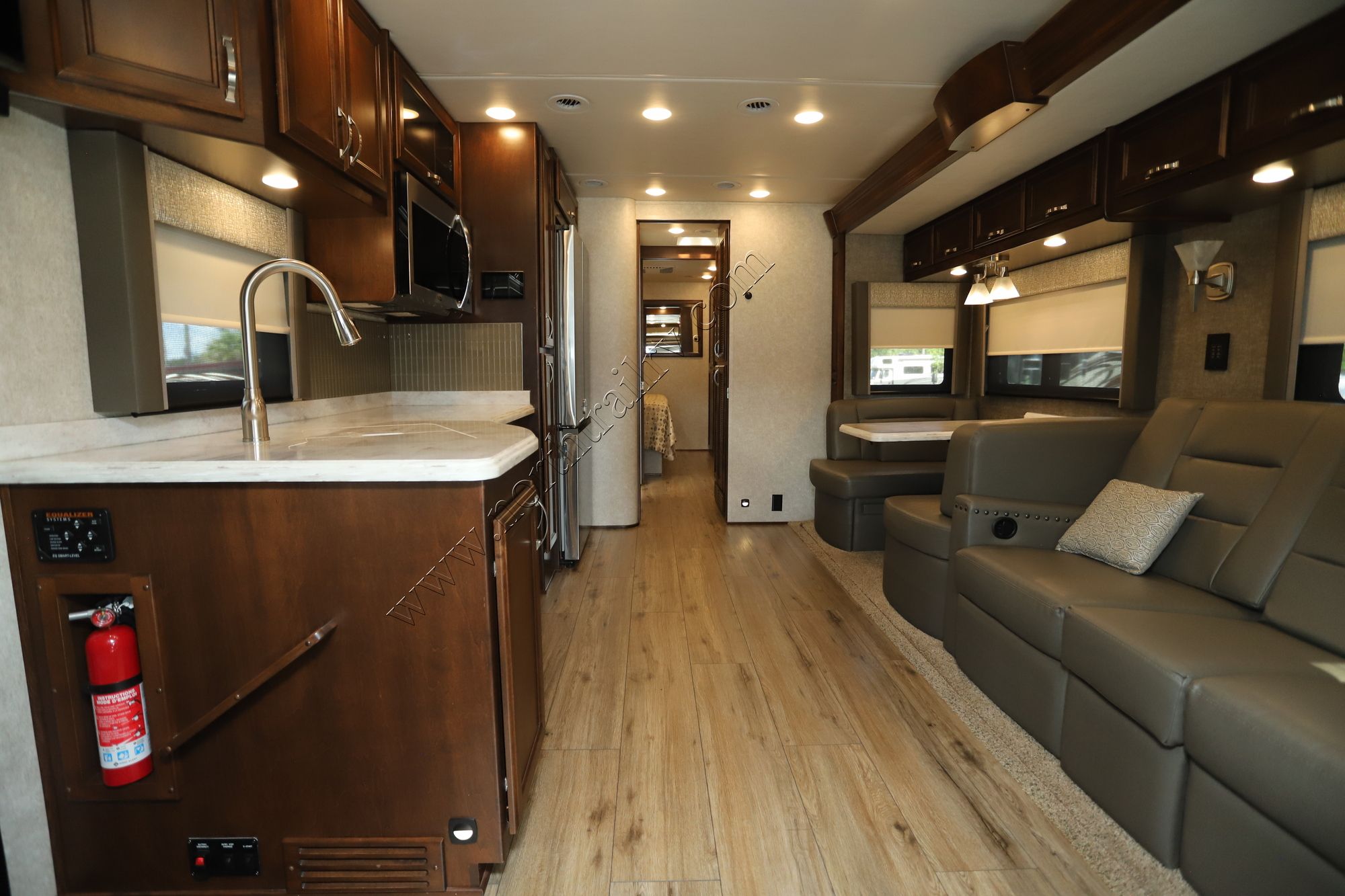 Used 2022 Renegade Rv Verona 36VSB Super C  For Sale