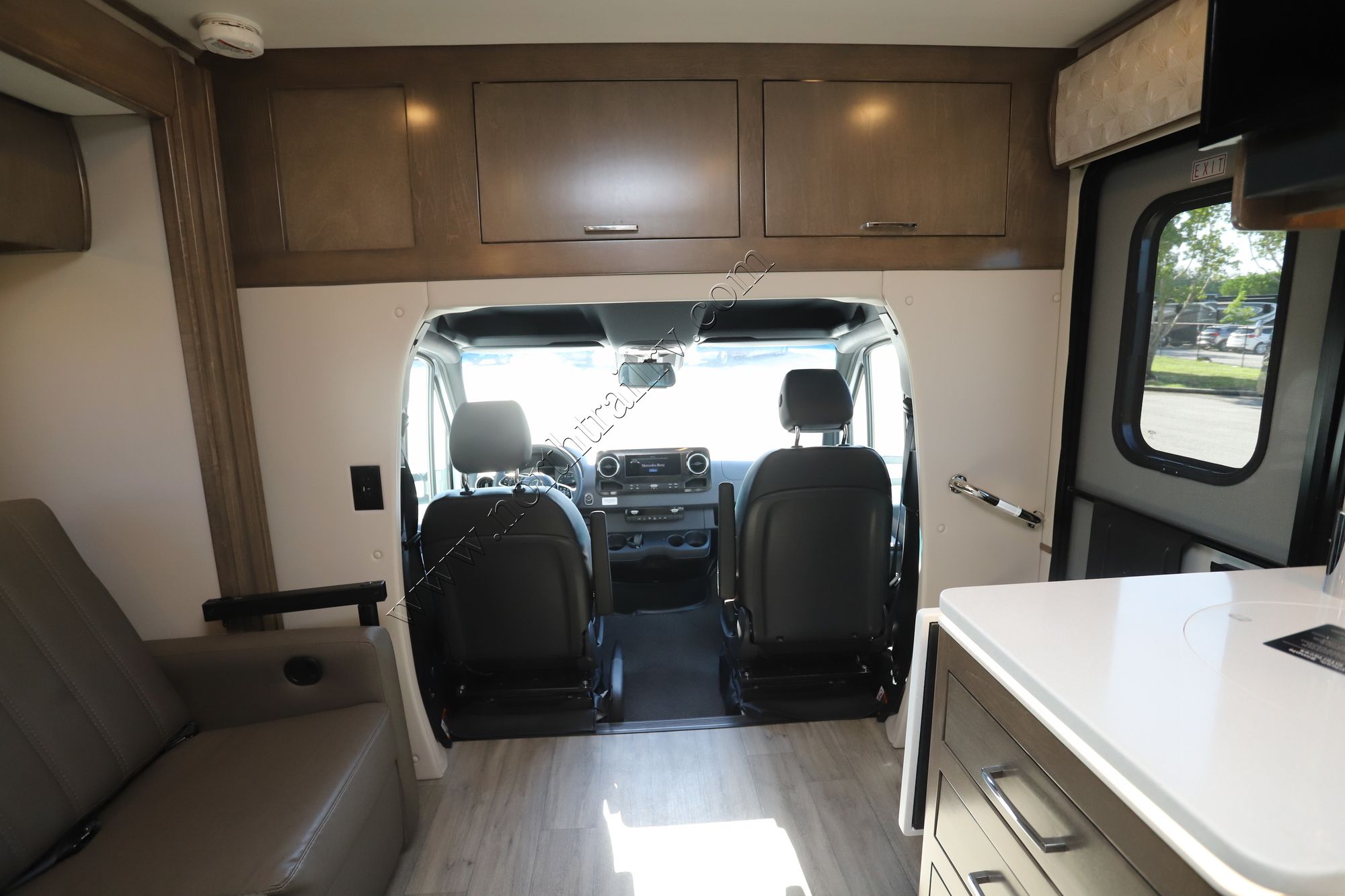 New 2025 Renegade Rv Vienna 25TBN Class C  For Sale
