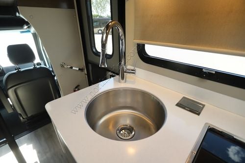 2025 Renegade Rv Vienna 25FWC