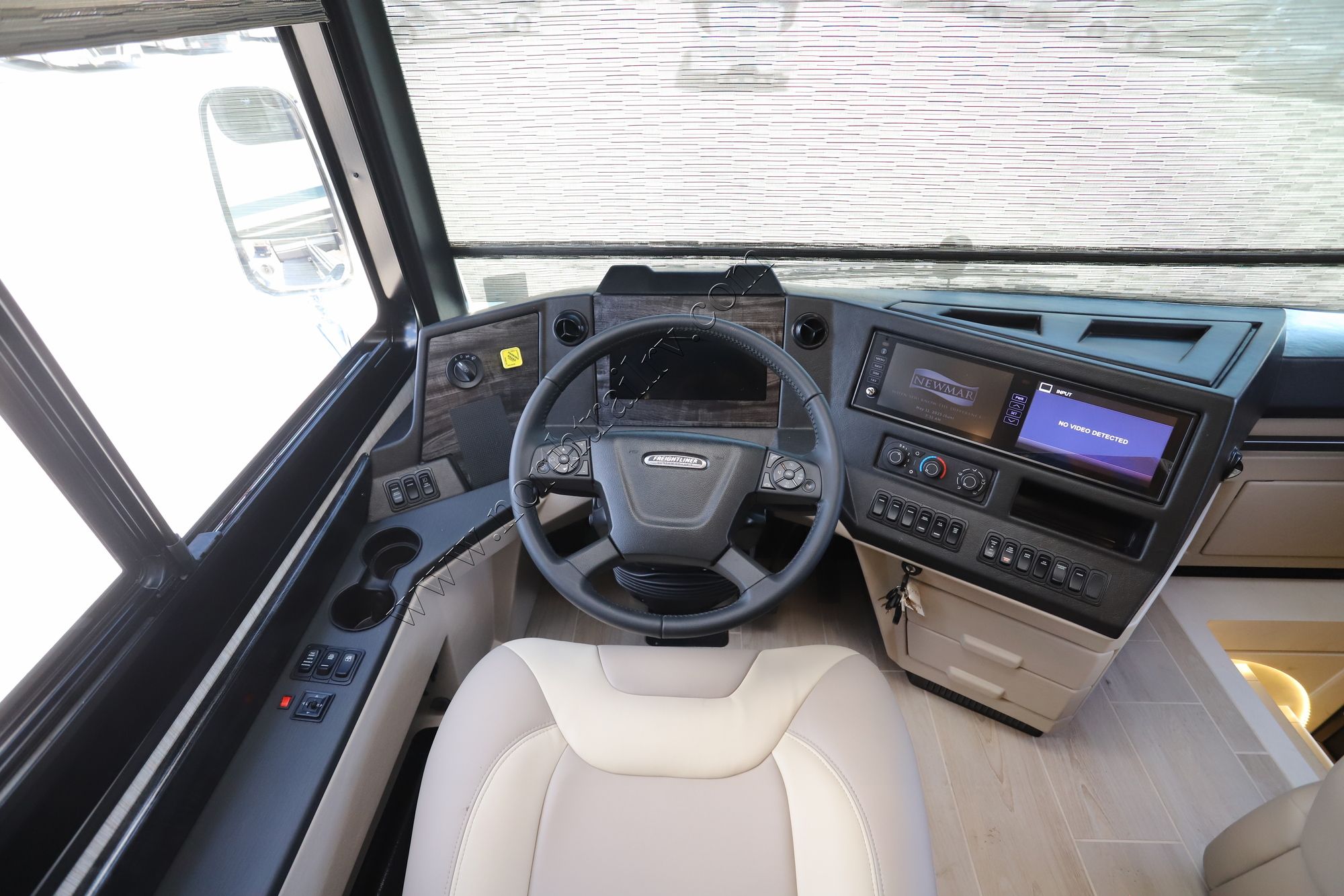 New 2026 Newmar Dutch Star 4081 Class A  For Sale
