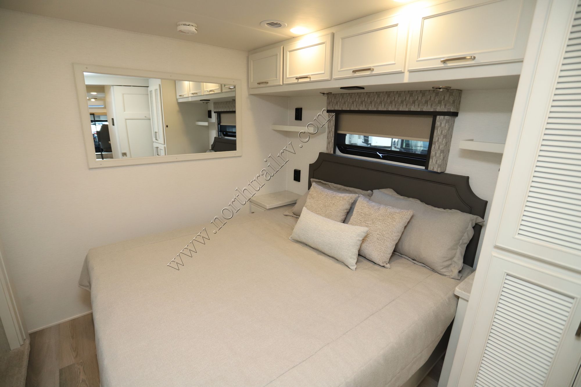 New 2025 Renegade Rv Verona 40VBH Super C  For Sale