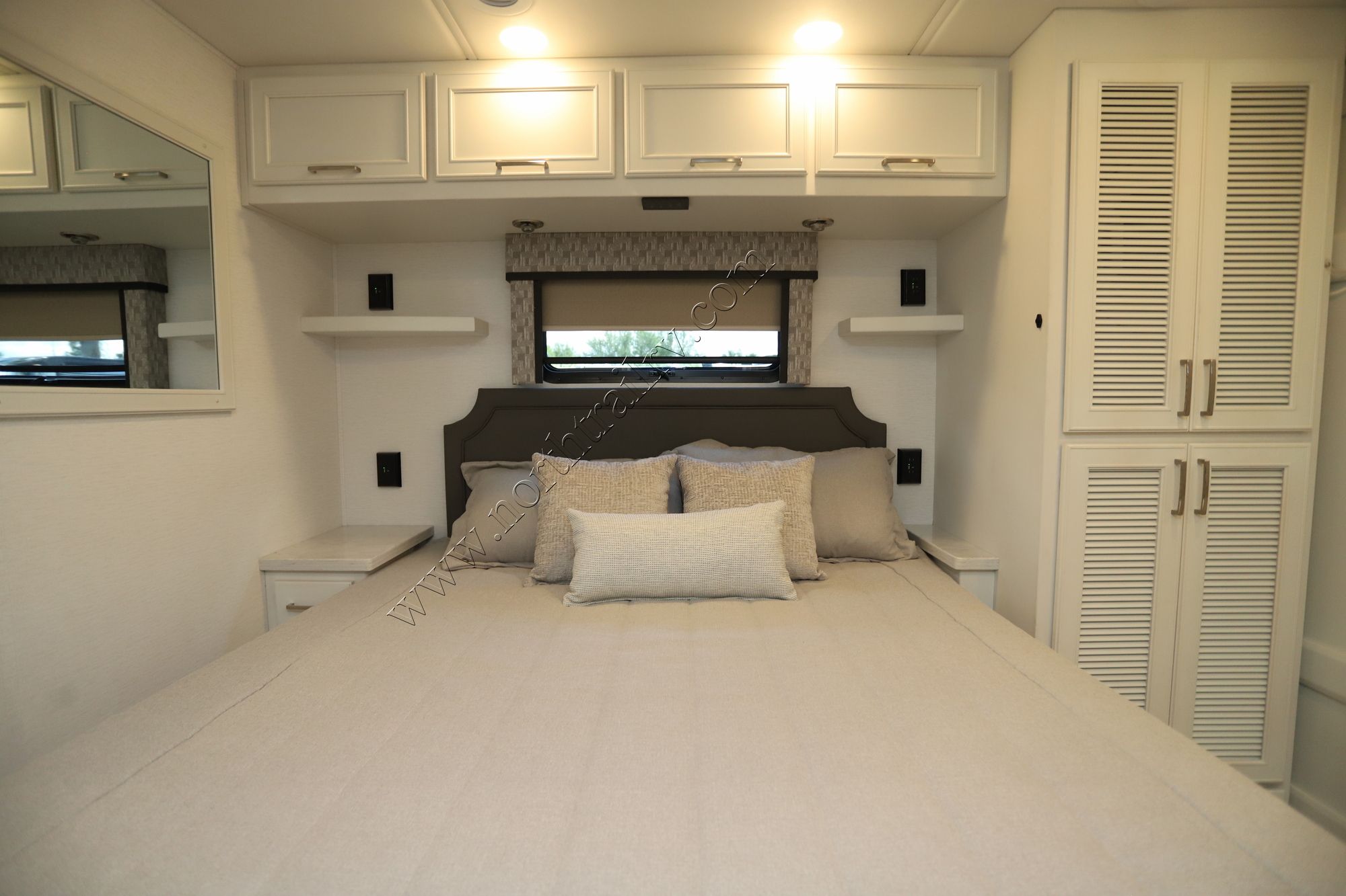 New 2025 Renegade Rv Verona 40VBH Super C  For Sale