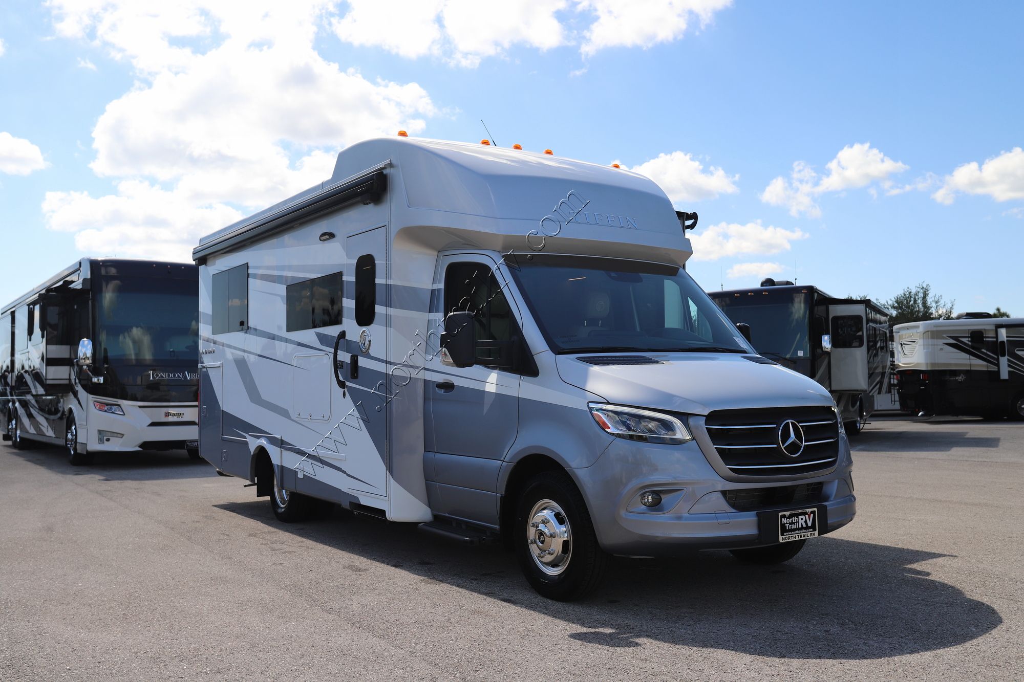 New 2026 Tiffin Motor Homes Wayfarer 25XLW Class C  For Sale