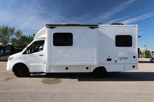 2025 Renegade Rv Vienna 25TBN