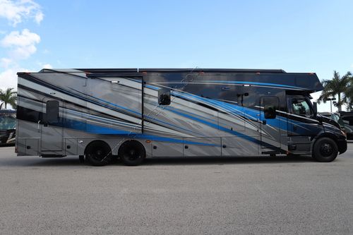 2025 Renegade Rv Classic Garage 2609
