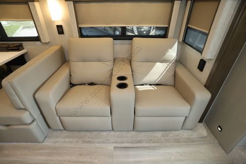 2025 Renegade Rv Verona 36VSB Super C