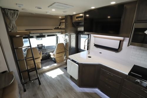 2025 Dynamax Europa 34SS