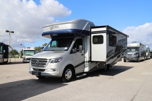 2025 Renegade Rv Vienna 25FWC