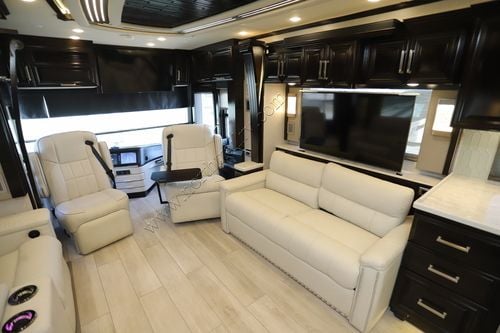 2021 Newmar London Aire 4551