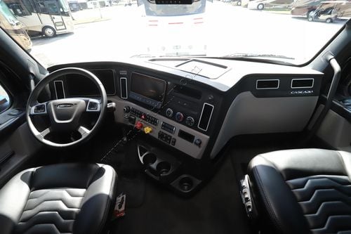 2025 Renegade Rv Classic Garage 2609