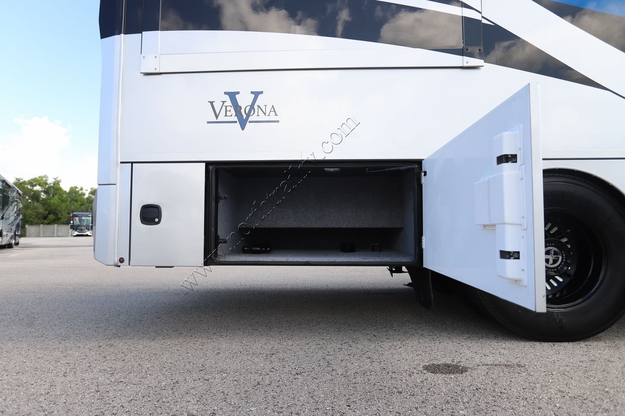 Used 2022 Renegade Rv Verona 36VSB Super C  For Sale