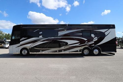2021 Newmar London Aire 4551
